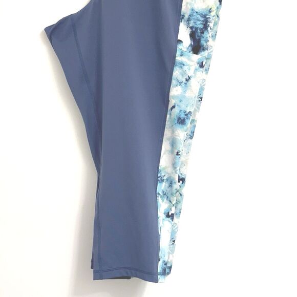 Livi Active by Lane Bryant Women's Sz 3X(22/24) Slate Blue Wicking Capri Legging - Picture 7 of 15